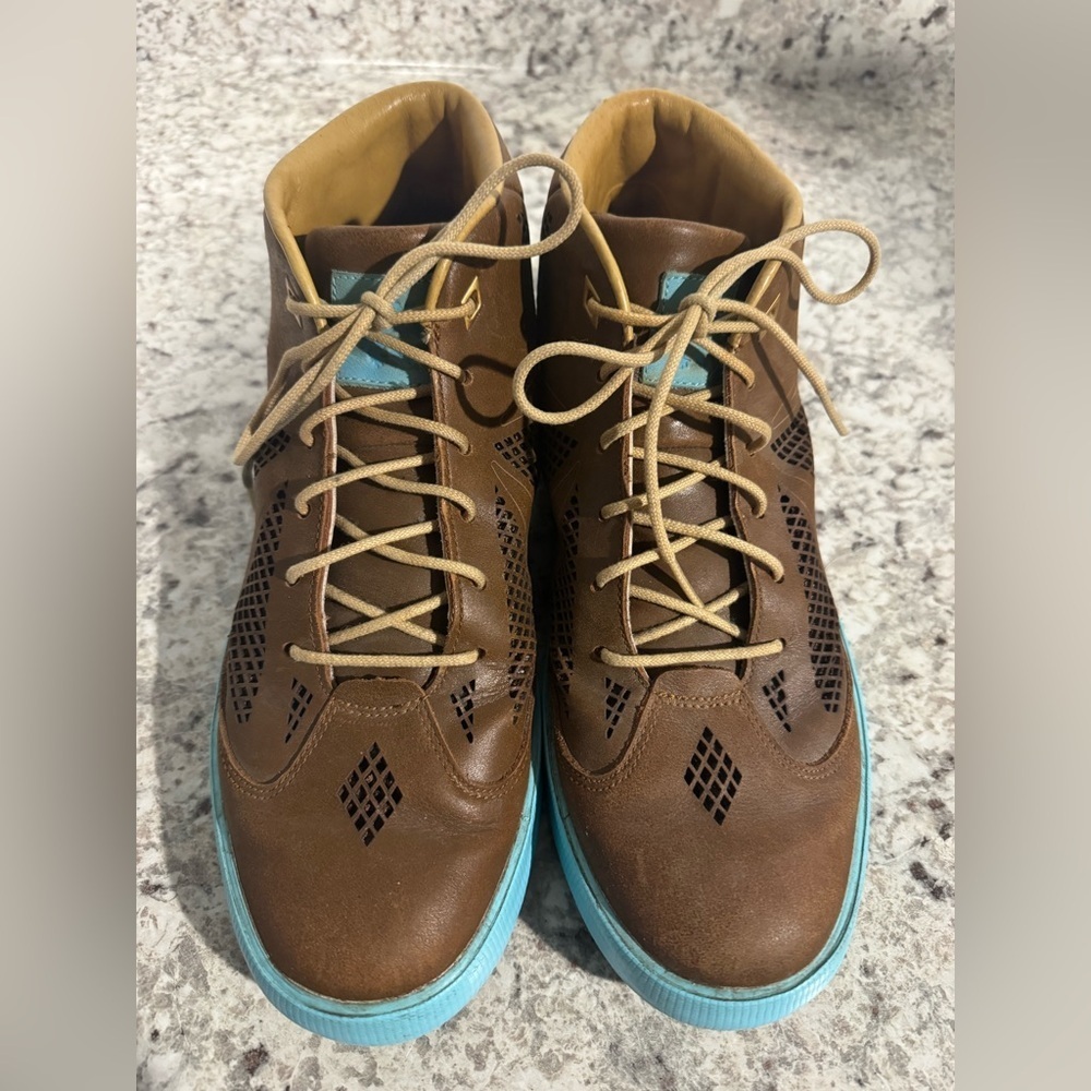 Nike LeBron X NSW Lifestyle NRG in the Hazelnut/Tide Pool Blue Men’s Size 10 - Picture 4 of 10